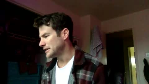 Dr. Love online show from February 3, 2:33 pm