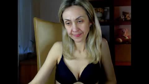 tanya online show from March 10, 11:42 am