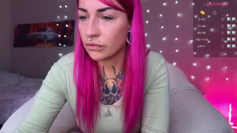 Snapshot of tanya_acid chatting on July 14, 9:14 am Tanya acid online show from July 14, 9:14 am