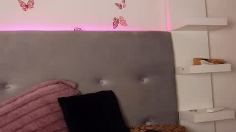 Snapshot of tanyakrosss chatting on July 27, 5:03 am Tania online show from July 27, 5:03 am