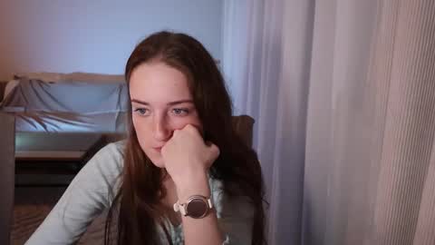 Snapshot of tanywish chatting on November 19, 4:18 pm Tanya Chudo online show from November 19, 4:18 pm