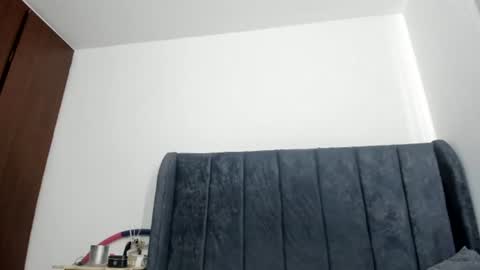Snapshot of tara__ chatting on June 25, 12:31 pm tara__ online show from June 25, 12:31 pm