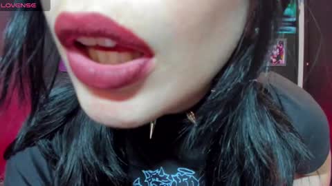 Snapshot of tara_joi chatting on February 5, 10:44 pm Tara online show from February 5, 10:44 pm