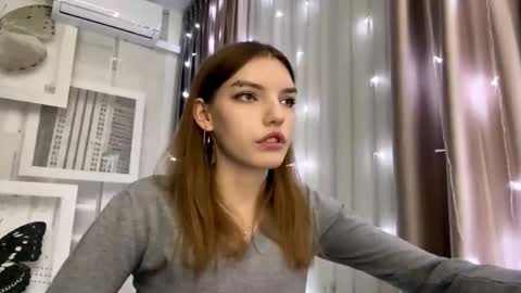 Mia online show from February 26, 3:22 pm