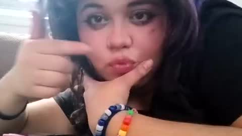 Tara Esa online show from July 11, 6:54 pm