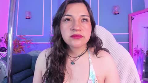 Snapshot of tarataylorr chatting on November 3, 2:57 am Tara online show from November 3, 2:57 am