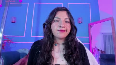 Snapshot of tarataylorr chatting on November 5, 2:11 am Tara online show from November 5, 2:11 am