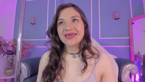 Snapshot of tarataylorr chatting on November 8, 2:34 am Tara online show from November 8, 2:34 am