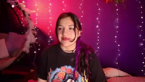 Snapshot of tarataylorr chatting on November 16, 7:14 am Tara online show from November 16, 7:14 am