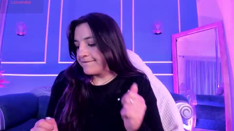 Snapshot of tarataylorr chatting on November 22, 2:54 am Tara online show from November 22, 2:54 am