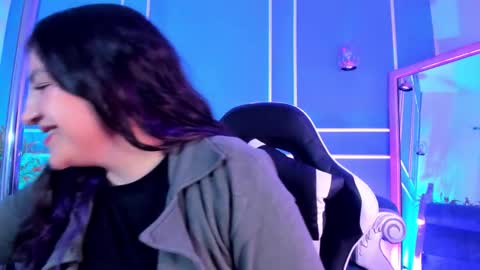 Snapshot of tarataylorr chatting on November 28, 2:14 am Tara online show from November 28, 2:14 am