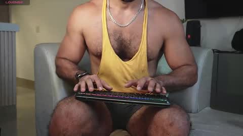 Snapshot of tarek_dan chatting on November 3, 3:24 pm Tarek online show from November 3, 3:24 pm