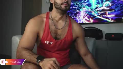 Snapshot of tarek_dan chatting on December 2, 11:04 am Tarek online show from December 2, 11:04 am