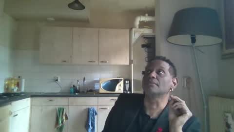 Genaro Thode online show from February 4, 1:38 pm