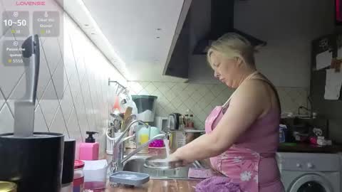Snapshot of tasha__moon chatting on February 16, 3:30 pm Tasha Moon online show from February 16, 3:30 pm
