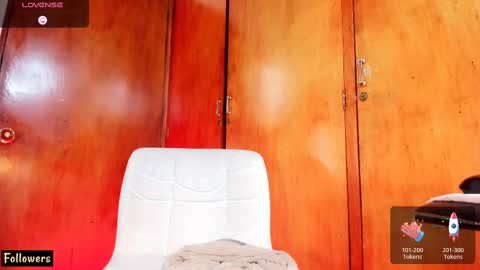 Snapshot of tasha_gatti chatting on February 14, 12:03 pm instagram Gattitasha online show from February 14, 12:03 pm