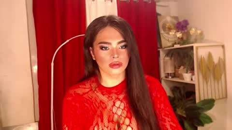 Snapshot of tasha_goddess chatting on December 16, 11:15 am tashaa online show from December 16, 11:15 am