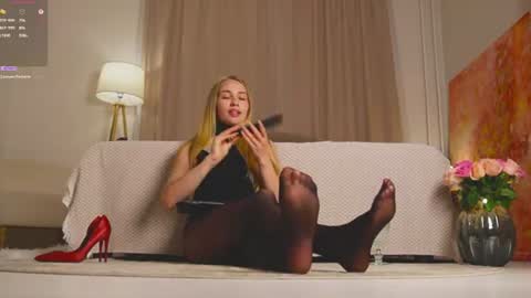 Snapshot of tasha_miu chatting on July 28, 6:20 pm Tasha next days when i will online Thursday Friday Saturday Sunday 3 am-8 am GMT 3 online show from July 28, 6:20 pm