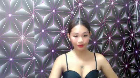 Snapshot of tashaa_09 chatting on October 3, 10:45 am call me tashaa online show from October 3, 10:45 am