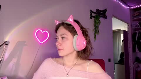 Darlin online show from May 7, 10:04 pm