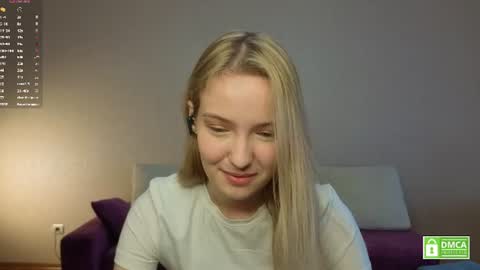 Snapshot of tashinapetitto chatting on June 18, 7:52 am Your Ressie online show from June 18, 7:52 am