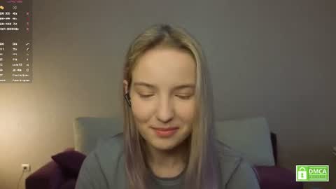 Snapshot of tashinapetitto chatting on July 27, 6:31 am Your Ressie online show from July 27, 6:31 am