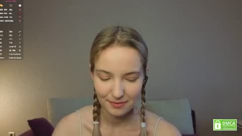 Snapshot of tashinapetitto chatting on August 3, 9:04 am Your Ressie online show from August 3, 9:04 am