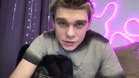 Snapshot of tasteithorny chatting on March 8, 6:05 pm tasteithorny online show from March 8, 6:05 pm