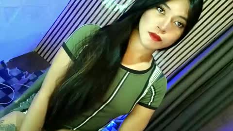   online show from November 10, 8:02 am