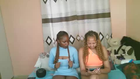 tastie_t online show from October 26, 10:10 am