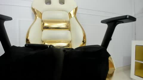  TATIS  online show from January 7, 4:37 pm