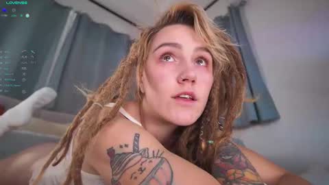 RHEA  pronanciation like Reya   online show from October 22, 11:43 am