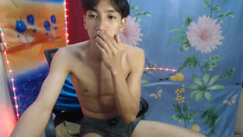 Snapshot of tastylicious_kim chatting on January 14, 2:11 pm Ask me online show from January 14, 2:11 pm