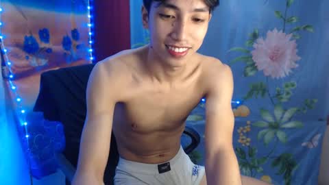 Snapshot of tastylicious_kim chatting on March 1, 1:53 am Ask me online show from March 1, 1:53 am