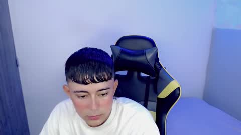 T A T A N online show from November 5, 9:59 pm