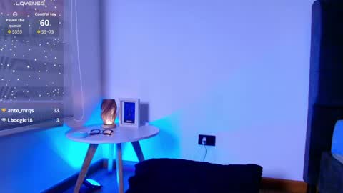 Snapshot of tati_cardenas chatting on June 21, 4:59 am AME online show from June 21, 4:59 am