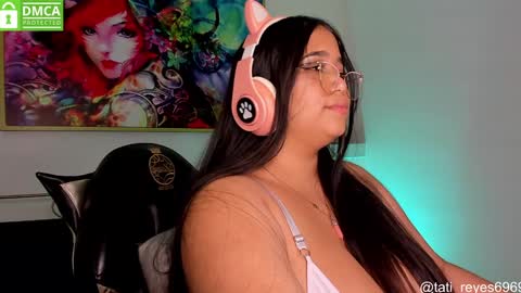 Snapshot of tati_reyes chatting on January 4, 4:11 pm Tatiana --- Schedule Monday to Sundays 800 to 200 UTC-5 online show from January 4, 4:11 pm