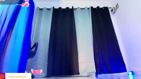 Snapshot of tatiana1004 chatting on February 22, 5:23 am tatiana1004 online show from February 22, 5:23 am