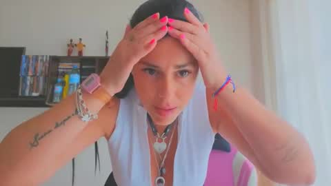 Snapshot of tatiana2224 chatting on May 26, 8:54 am tatiana2224 online show from May 26, 8:54 am