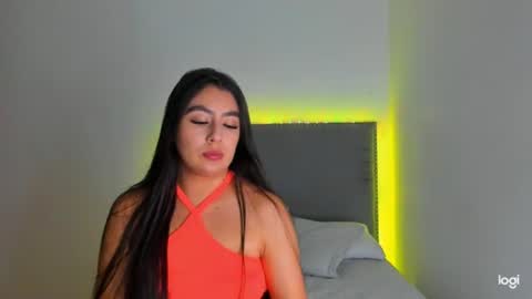 Snapshot of tatiana_2000 chatting on June 27, 1:43 am Tatiana online show from June 27, 1:43 am