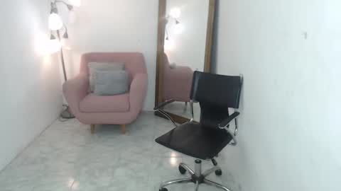 Snapshot of tatiana_oconell2 chatting on November 3, 2:57 am isabel online show from November 3, 2:57 am