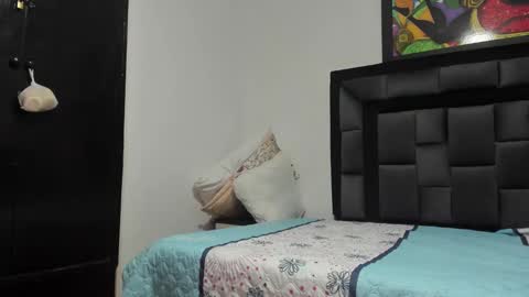 Tati online show from December 30, 11:48 am