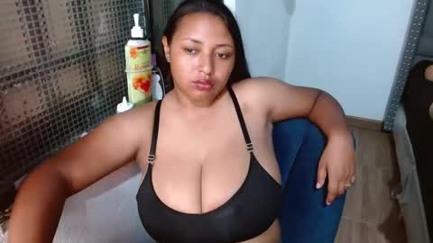 Snapshot of tatiana_wd chatting on October 28, 11:18 pm tatiana online show from October 28, 11:18 pm