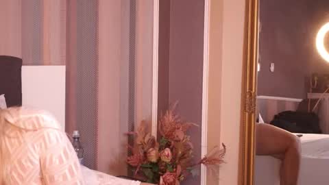 Snapshot of tatianaheat chatting on December 2, 7:53 pm Tatiana online show from December 2, 7:53 pm