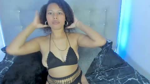 tatianasquirthot online show from May 19, 7:09 pm