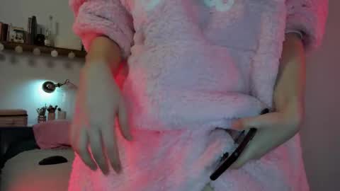 Snapshot of tatiannaz chatting on November 28, 10:18 am Tatianna online show from November 28, 10:18 am