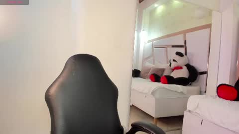 tatikanyx online show from June 26, 12:09 pm