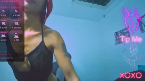 Snapshot of tatis_blux chatting on February 21, 6:48 pm Tatiana  online show from February 21, 6:48 pm