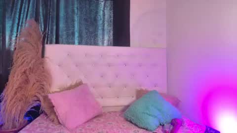tatix online show from June 17, 7:26 pm