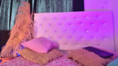 Snapshot of tatixxxvega chatting on June 23, 7:12 pm tatix online show from June 23, 7:12 pm